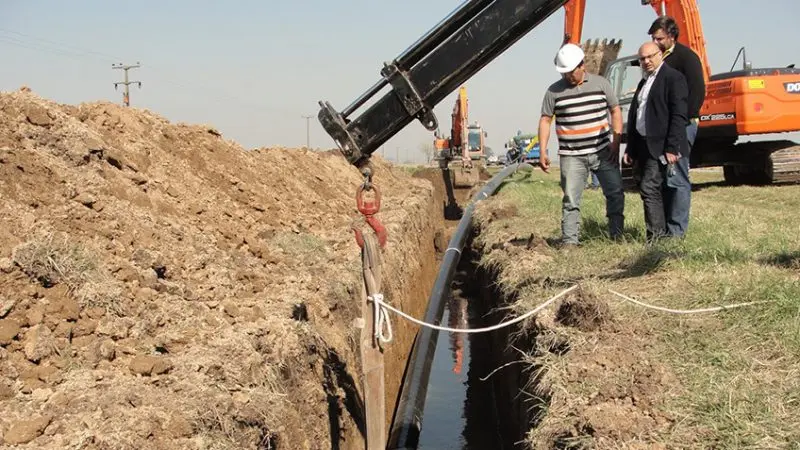 Reino visitó obra de gas sobre la ruta 55