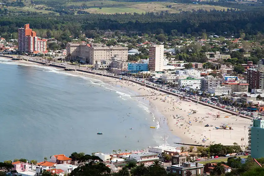 Aumentó la demanda de viajes de tandilenses a playas de Brasil y Uruguay