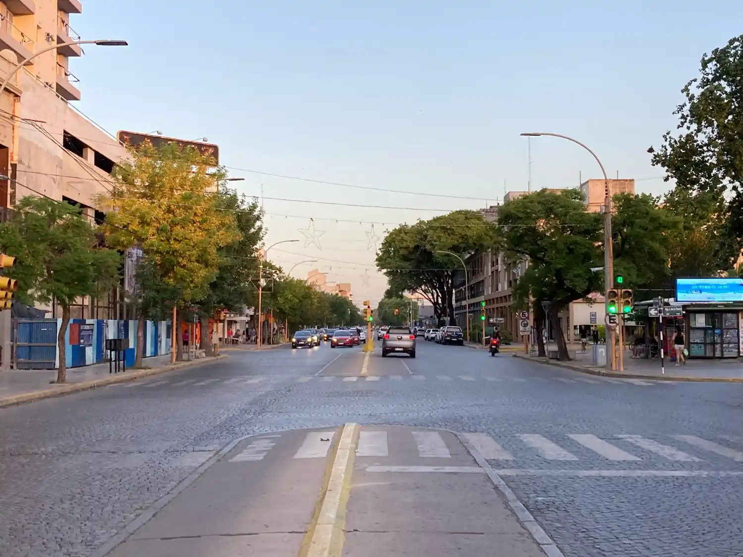 La semana arrancó con sol y viento: la máxima para hoy es de 28 °C