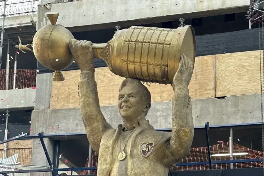 River Plate: Marcelo Gallardo ya tiene su estatua pero un "abultado detalle" se llevó todas las miradas