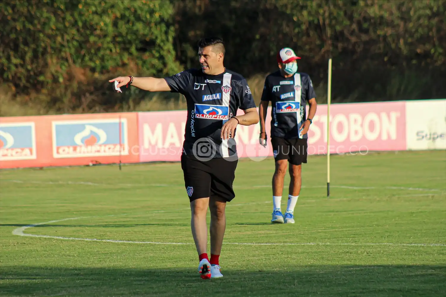 FOTO PRENSA JUNIOR Real, al mando en Barranquilla.