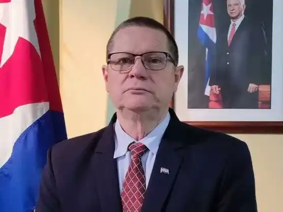 Ecuador expulsó al embajador de Cuba y tiene un plazo de 48 horas para abandonar el país