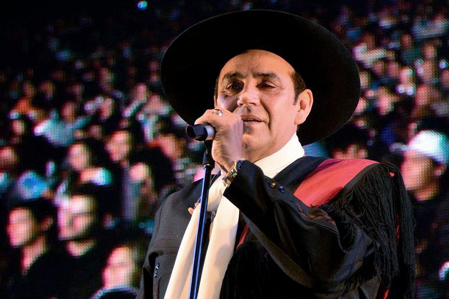 El Chaqueño Palavecino presenta por streaming su nuevo disco