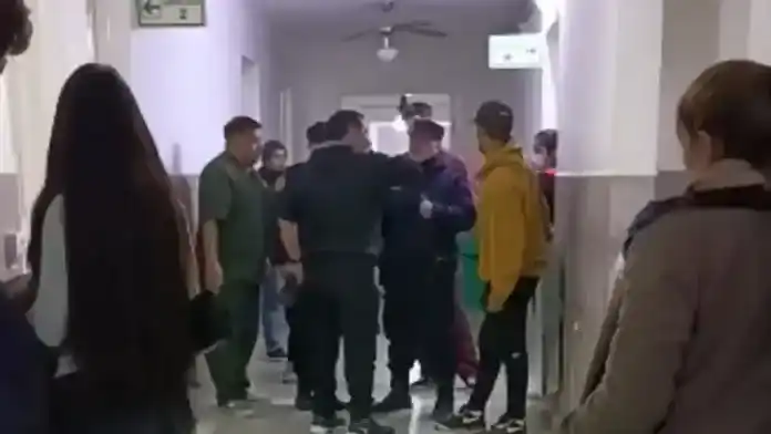 Tensión y gritos en un hospital enterriano tras la muerte de un bebé