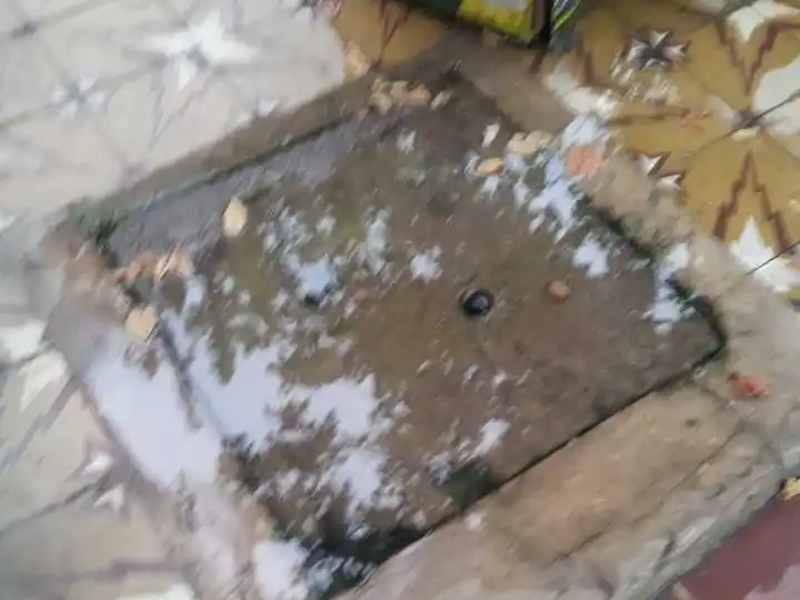 Cloacas tapadas en Benefactoras Sampedrinas