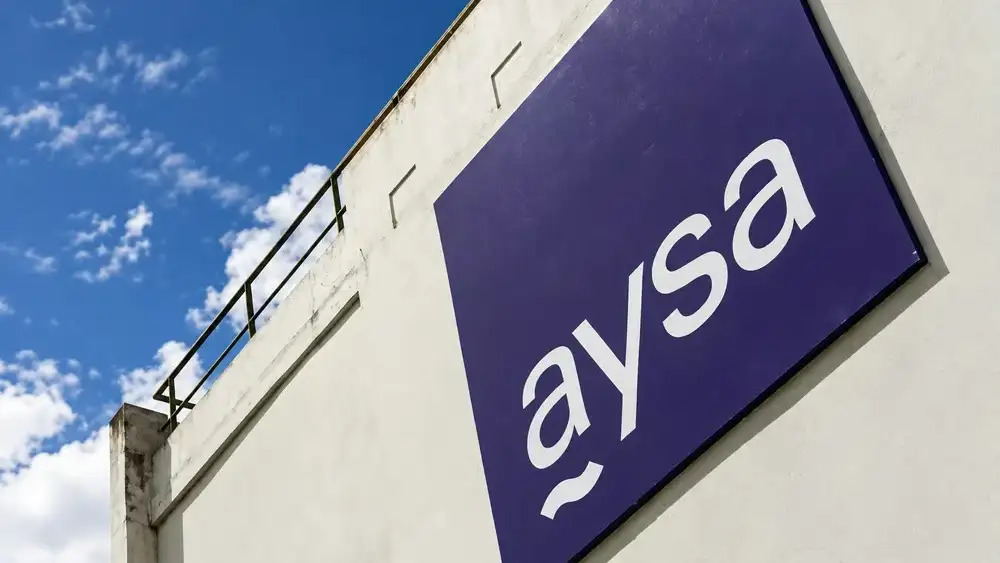 La Defensoría del Pueblo bonaerense denunció que “AySA no cumple con la medida cautelar que le exige mantener las obras, inversiones y la calidad del servicio de agua y cloacas”.
