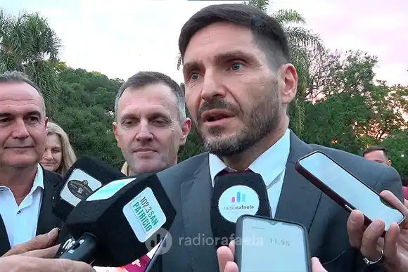 Amenazaron nuevamente a Pullaro y su familia: le "deslizaron" una nota en la Oficina de Migraciones