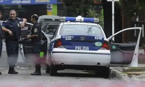 Detienen banda"rompepuertas" que robaban en Lomas de Zamora