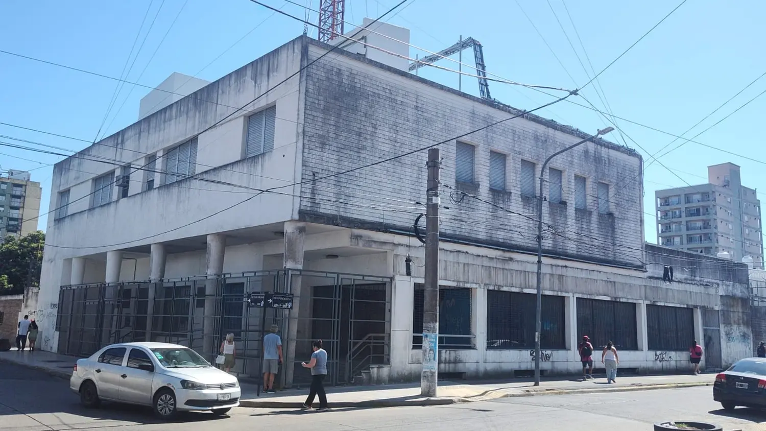El edificio está en la calle Vergani e Independencia