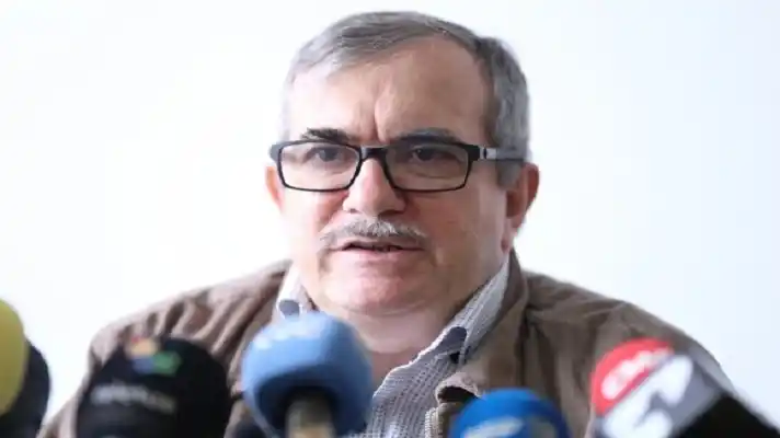 «NO SOY PENDEJO»: Timochenko niega reuniones con Iván Márquez y Jesús Santrich en Venezuela