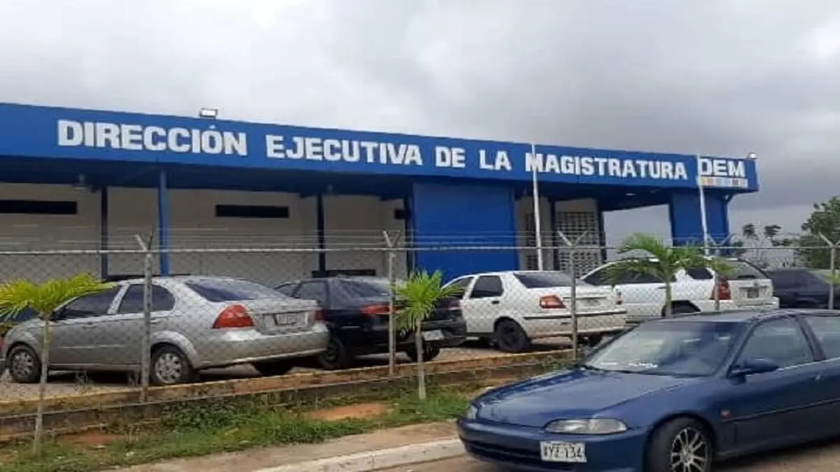 ADOLESCENTE MATÓ A PUÑALADAS  a niño de 9 años y está preso