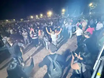 Festejo del Día de la Madre en Las Lomitas 
organizado por la Unidad Justicialista