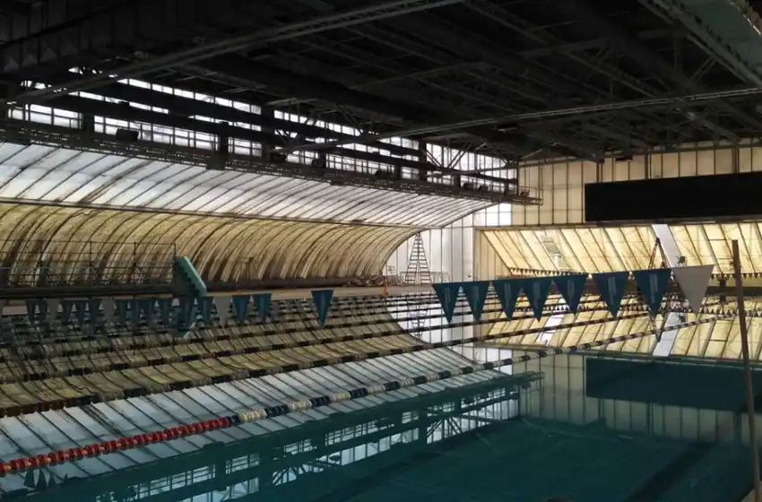 Abren vacantes para la pileta escuela del Emder