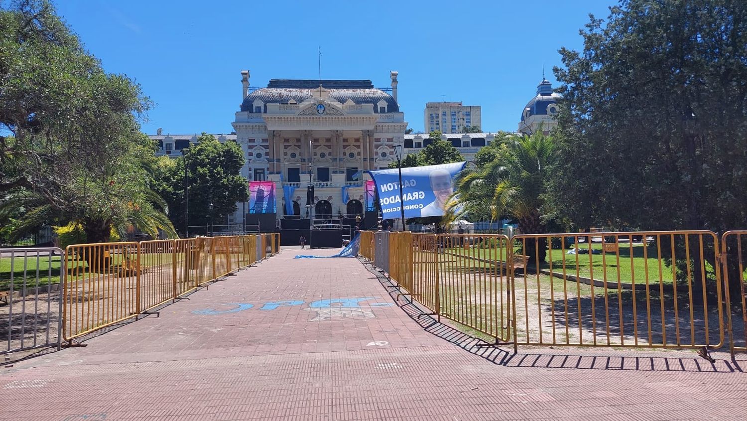 Salazar va a la jura de Kicillof y espera novedades sobre el aporte para el pago del aguinaldo