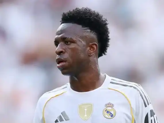 Cómo es la oferta récord que preparan por Vinicius en Arabia Saudita