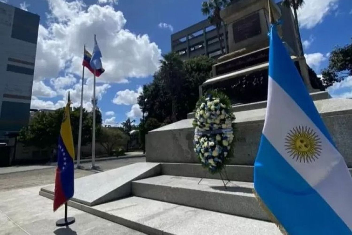 El gobierno venezolano le cortó la luz a la embajada argentina