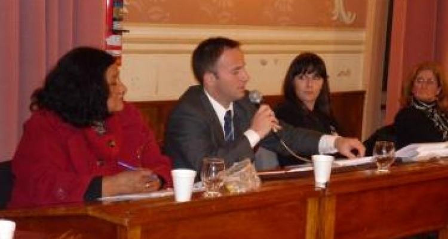 Borgo denunció por discriminación  al bloque de Casini