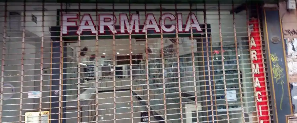 Boqueteros roban en una farmacia céntrica