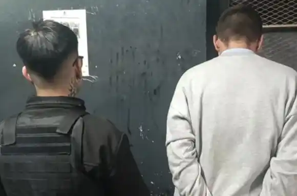 Un detenido por la muerte de un joven que cayó de la barranca del río en un intento de robo