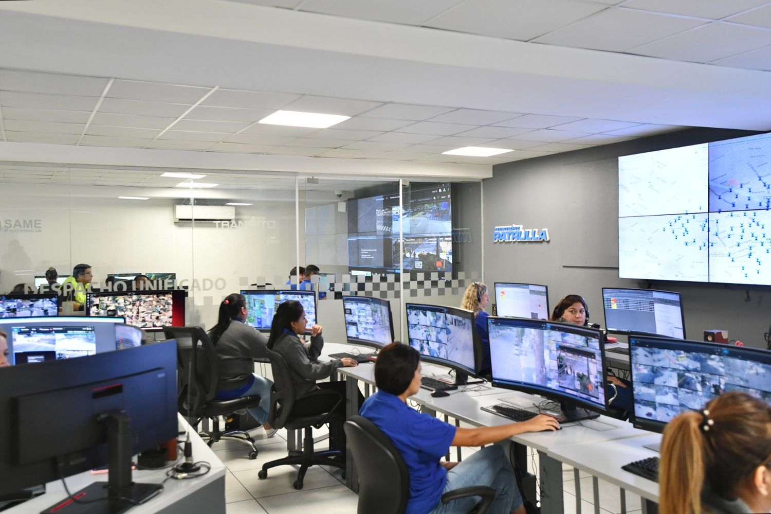 La intendenta estuvo en el centro de monitoreo