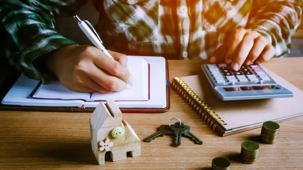 Créditos hipotecarios: ¿cuánto hay que ganar y pagar por mes para comprar una vivienda en 2026?