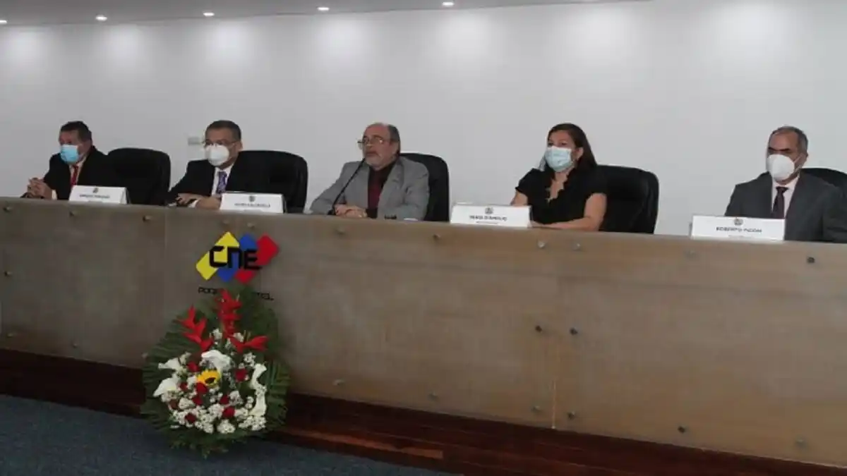 ¡NO ES UN JUEGO! Opositores rechazan propuesta de volver a cambiar al CNE