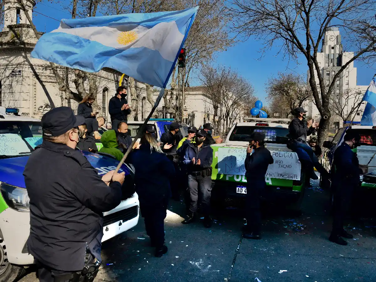 Crisis policial, métodos y constitucionalidad