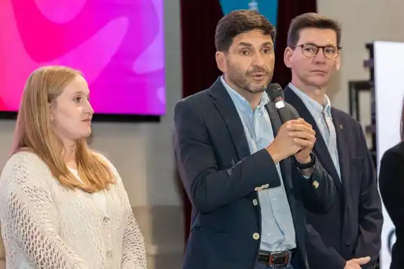 Pullaro: “El deporte representa los valores del esfuerzo, del compromiso y del trabajo para salir adelante”