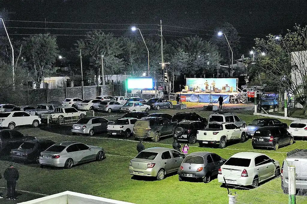 La respuesta de Cultura a los artistas: "Un gran número de gente se anotó al voluntariado y lo vamos a hacer"