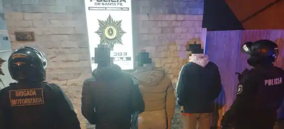 Los agarraron vendiendo presunta cocaína en el Parque Islas Malvinas, a metros de Jefatura