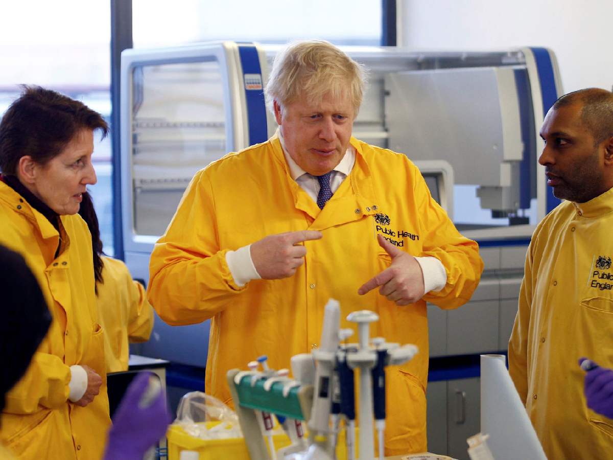 Se agravó el estado de Boris Johnson y fue derivado a terapia intensiva 