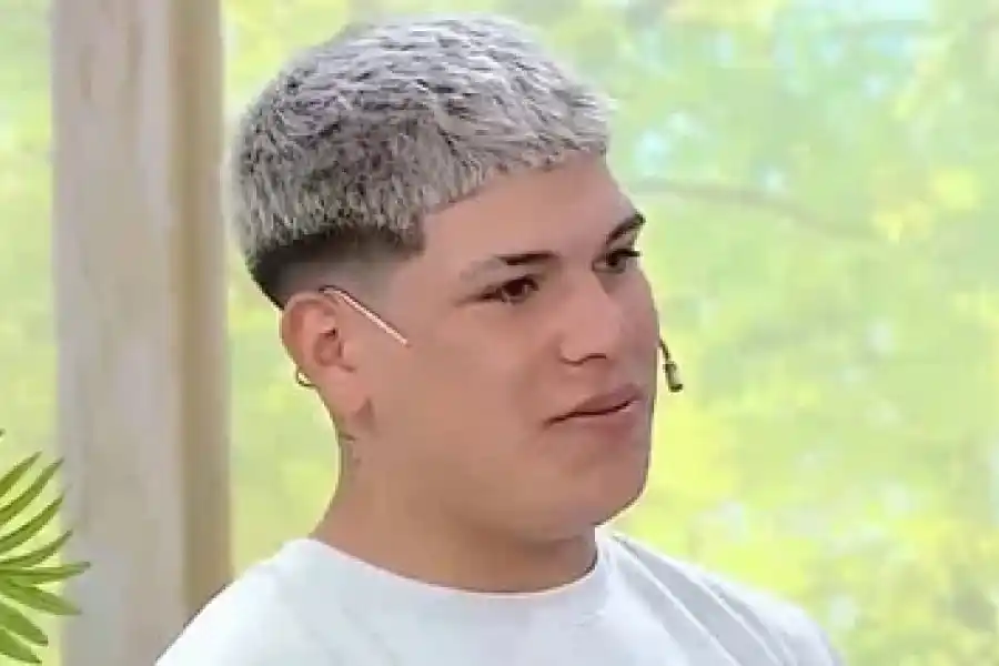 “Los que atendían estaban todo el día fumando y tomando”, dijo Thiago Medina luego de cerrar la verdulería