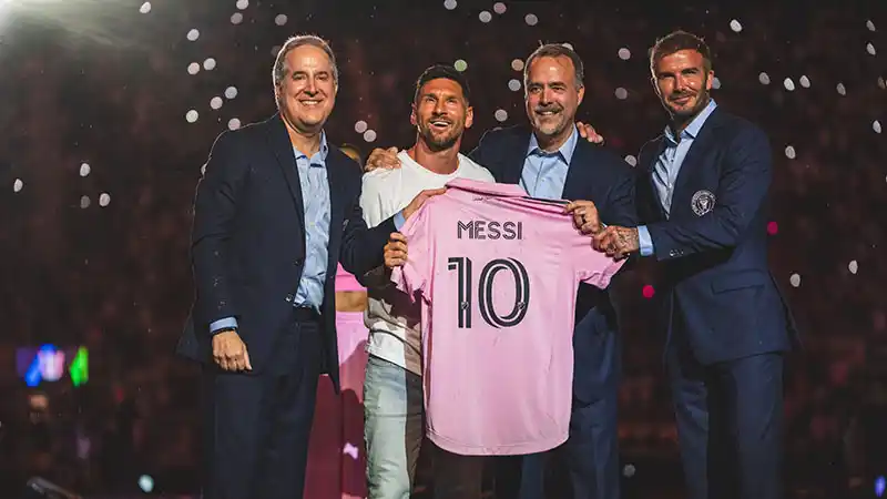 Lionel Messi fue presentado en Inter Miami con un gran show ante un estadio lleno