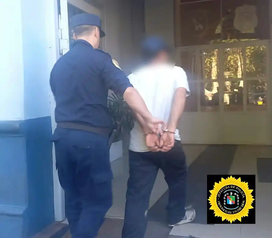 Rompió una puerta y entró a la fuerza a la casa de un cura: quedó detenido