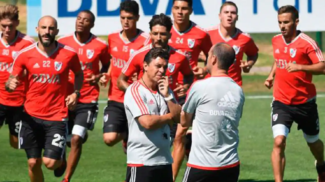 Antes de volver a las prácticas, River confirmó un caso positivo en su plantel