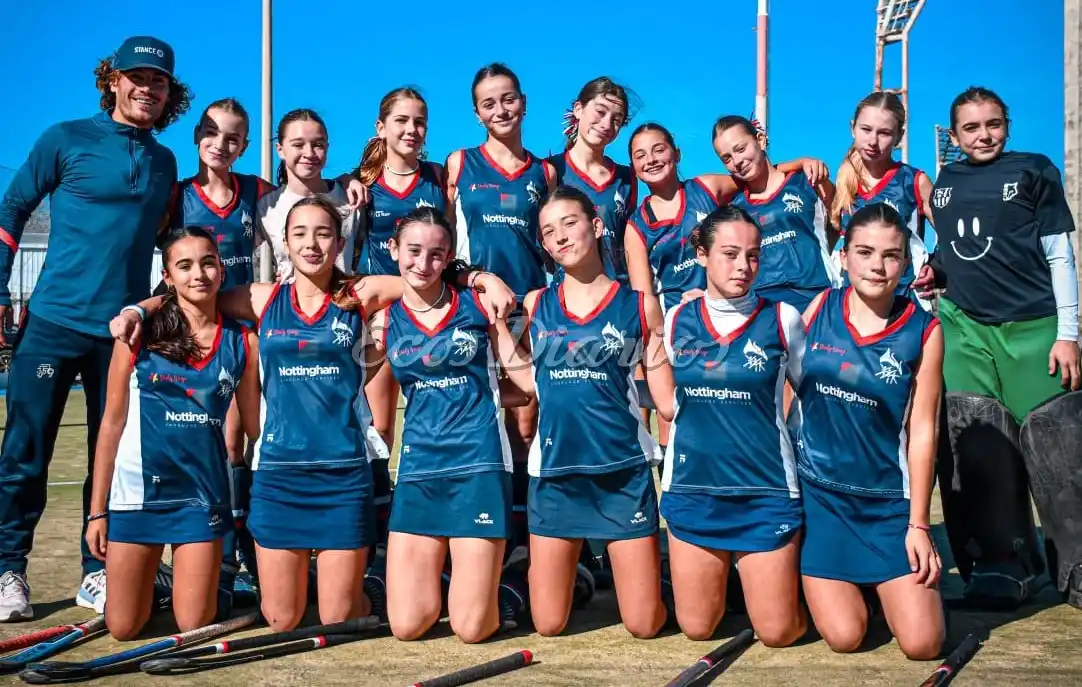 Equipo ganador. La Sub-14 y su plantel campeón