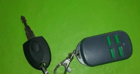 Buscan esta llave con control remoto