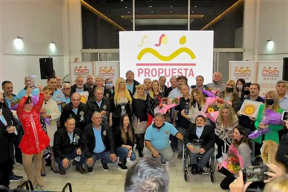 La historia de las personas homenajeadas durante el emotivo festejo de Propuesta Mujer en Vicente López