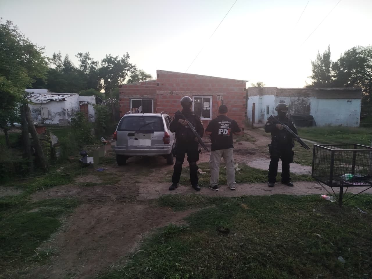 Detuvieron a un joven por abuso de arma y tenencia indebida de un arma de fuego en la ciudad de Tostado