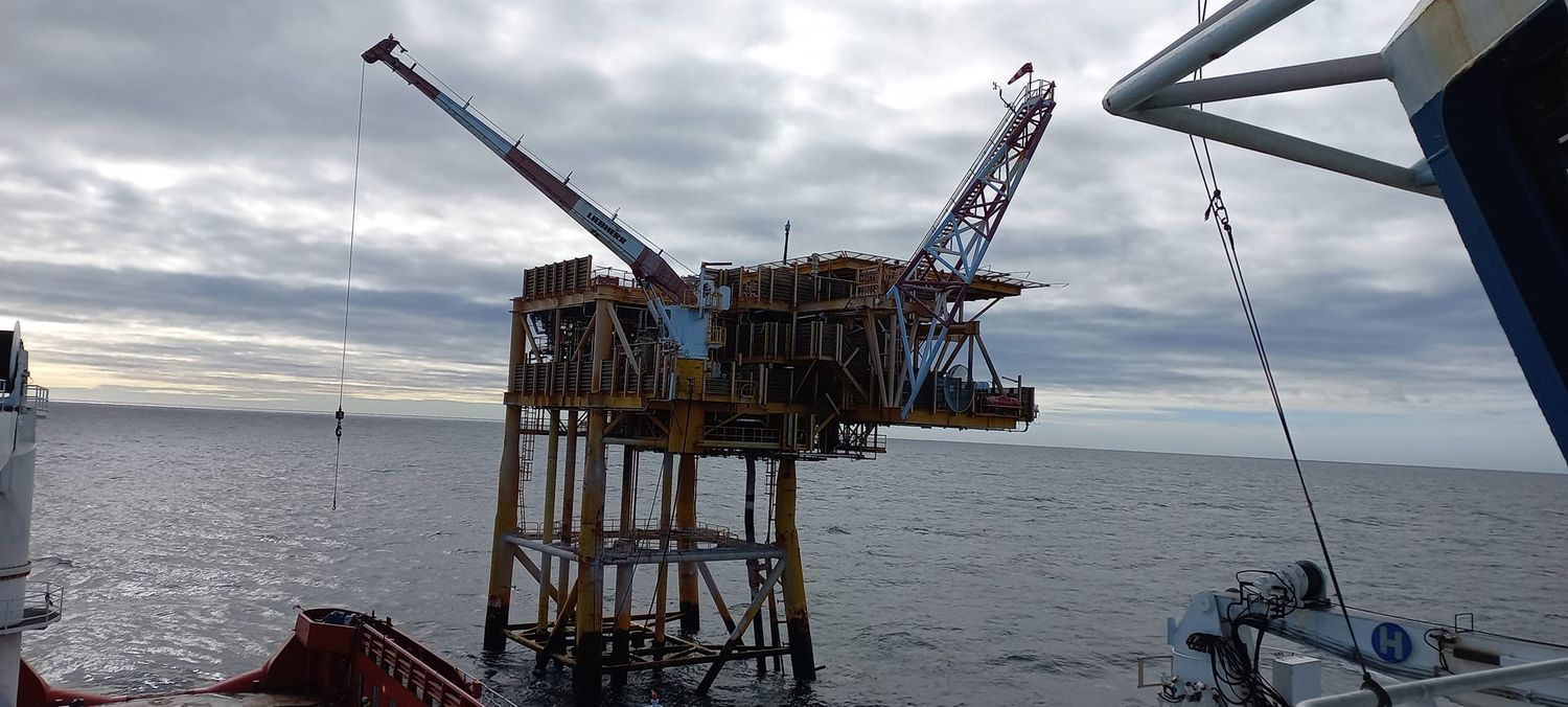 Mar del Plata: Marcha contra la explotación petrolera frente a la costa