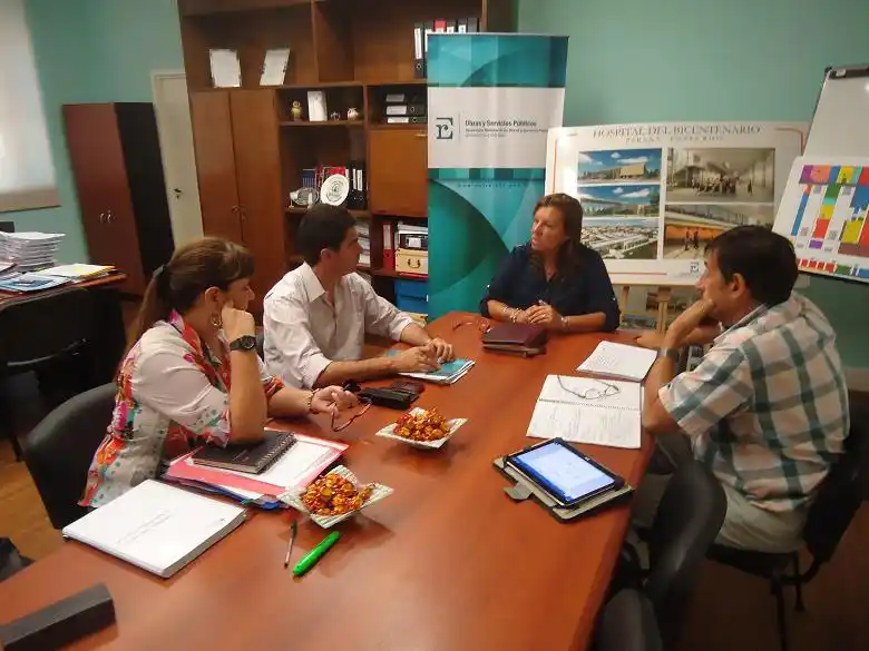 Coordinan acciones de infraestructura escolar 
