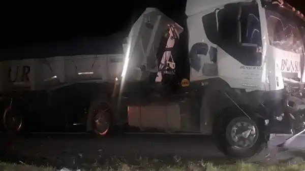 Nuevo choque entre camiones en la  Ruta 14