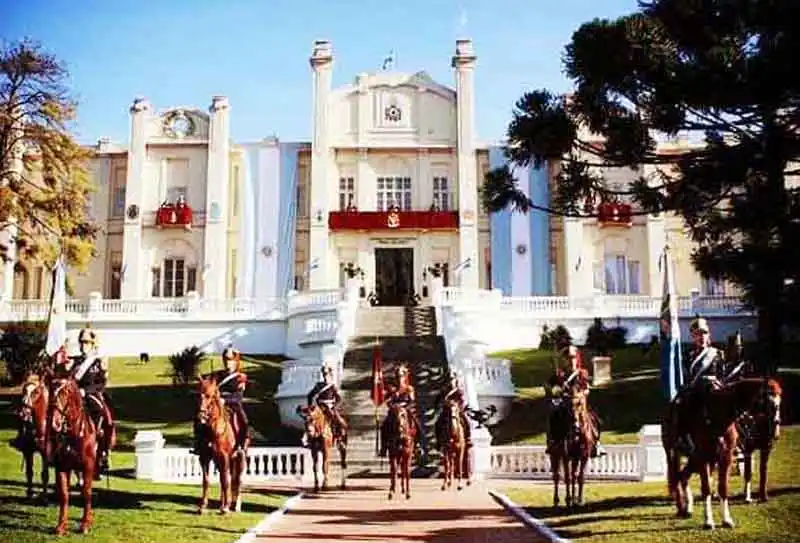 Los Granaderos y el Sable Corvo del General San Martín
