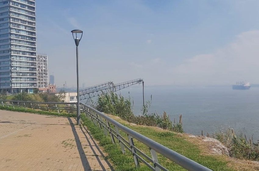 Otra vez humo en Rosario: desde la provincia apuntan a Entre Ríos por falta de compromiso