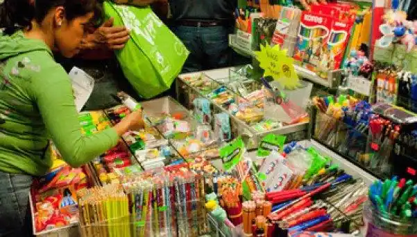 Vuelta al colegio con algo de alivio: Ahora 12 llega a librerías