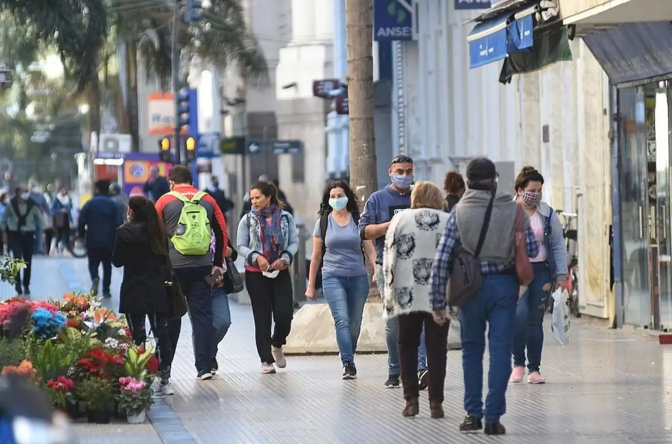 Lunes despejado en la ciudad de Santa Fe