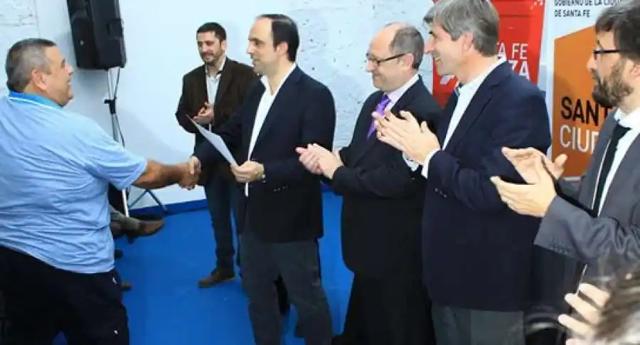 Nueva entrega de microcréditos del Banco Solidario