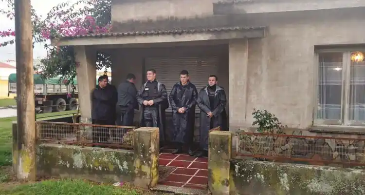Piden que detengan al profesor de música de Santa Lucía y que declaren los chicos