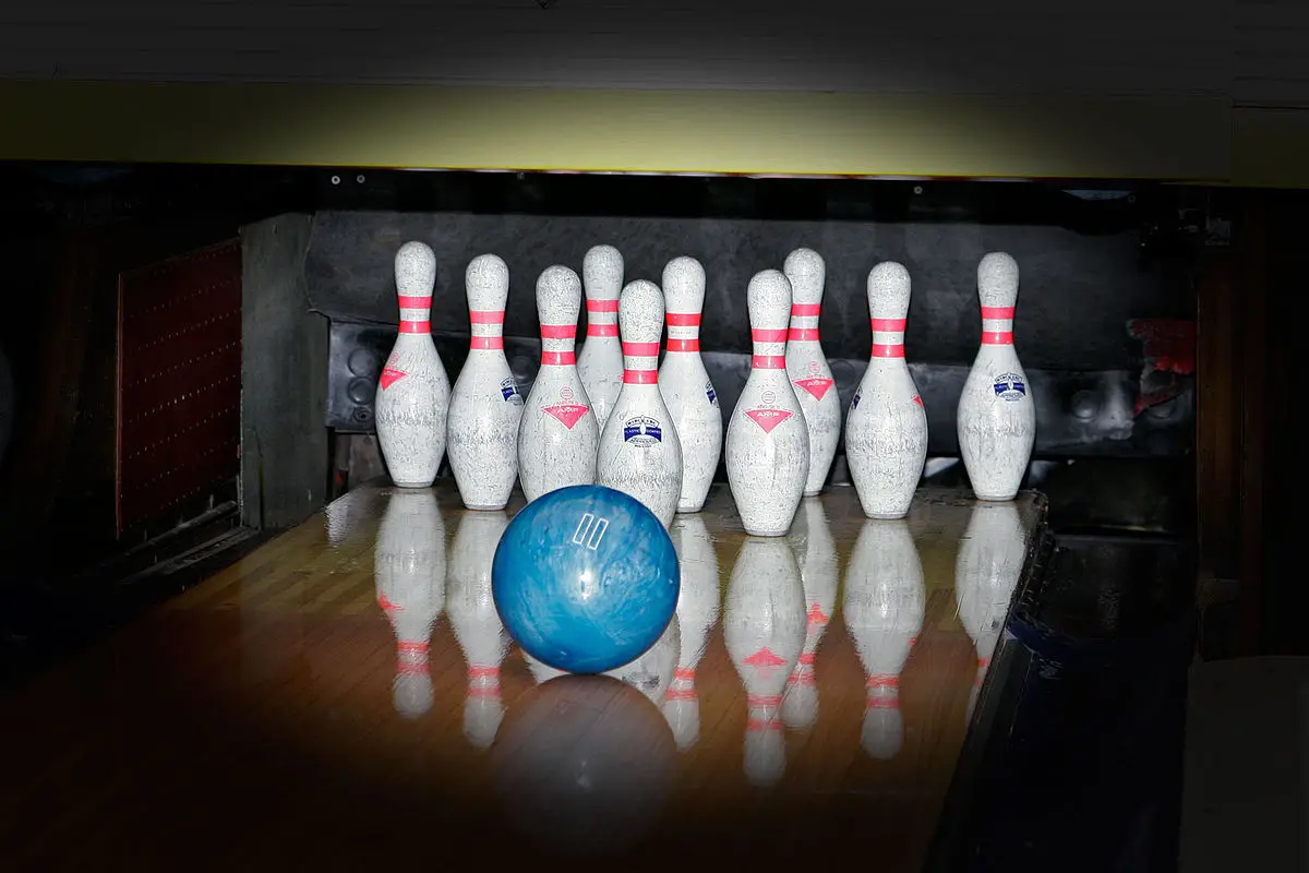 Arrancó selectivo de bowling