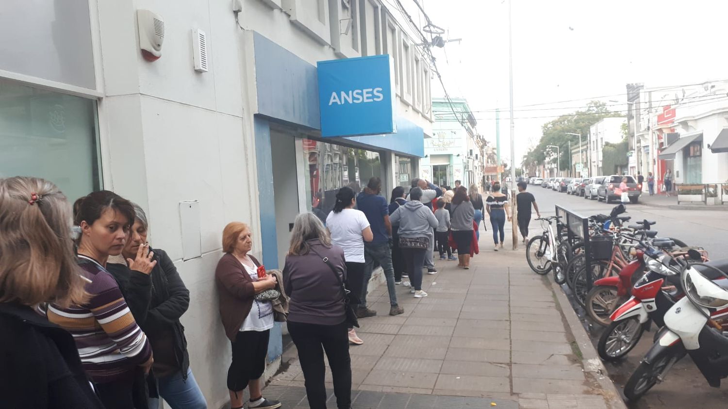 Anses, DNI, vacunatorio, Migraciones y otros trámites de organismos públicos en dos jornadas en plaza Belgrano